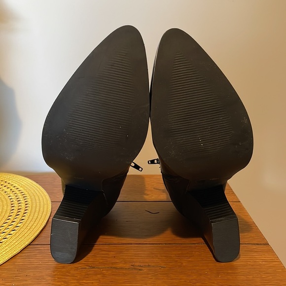 G by Guess booties, Size 10 - Picture 4 of 6